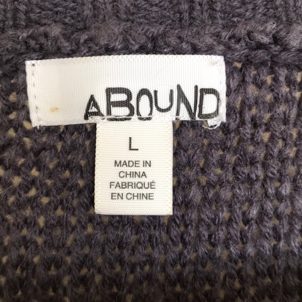 Sweater - Picture 2 of 3